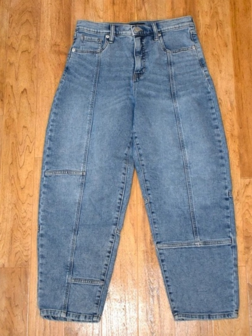 Banana Republic Barrel Leg Jeans 28 Long